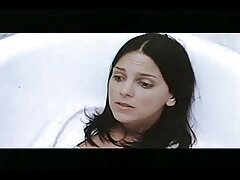 Une si jolie film porno viol gratuit femme brune aux gros seins fait une sacrée branlette quand ses parents sortent
