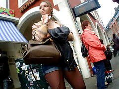 Les étudiantes xxx femme et femme sont coquines et excitées