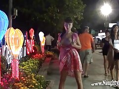 Une ton porno gratuit fille asstastic exhibe son butin épique