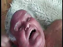 Charmante fille suce doucement film sex chaud ma bite