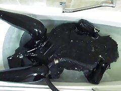 MILF chaude en lingerie caresse porno français vidéo sa chatte