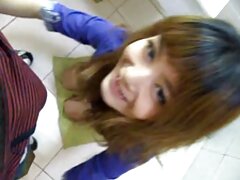 Petite brune élancée saute sur une bite vf porno et jouit dans sa bouche