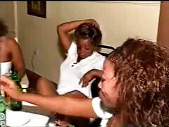 Incroyable webcam girl travaille ses trous video pornographique xxx