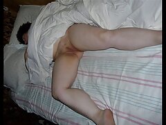 Epic vidéo de porno amateur maison webcam belle blonde milf montrer mes amis, profitez-en