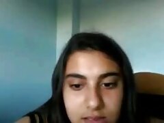 Une ado brune baisée et éjacule video porno dingue gratuit sous la douche
