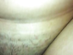 Mec noir lubrique baise en pornos gratuit levrette sa jolie milf asiatique dans la salle de bain, putain!